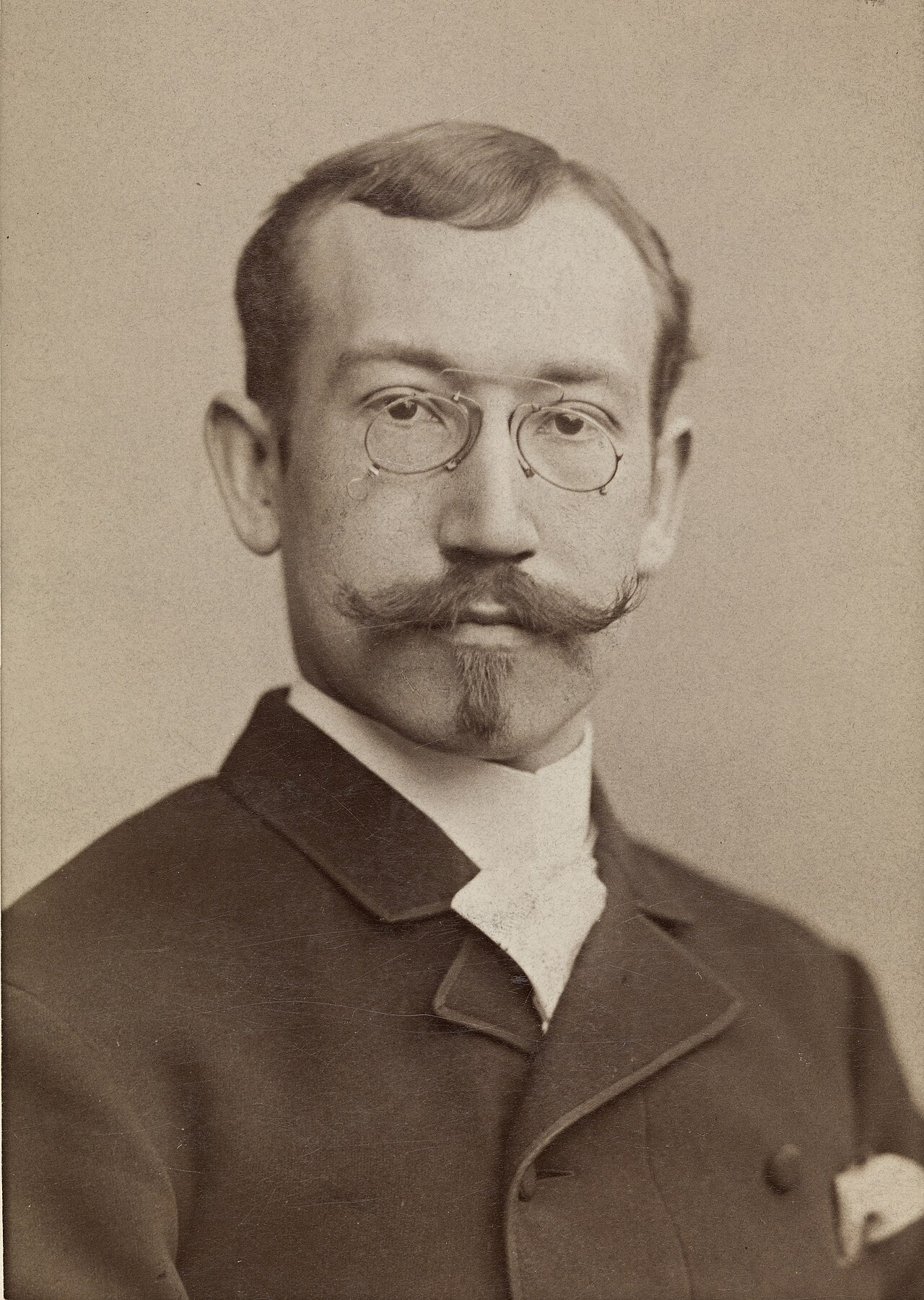 Portrait of Andreas Bloch
