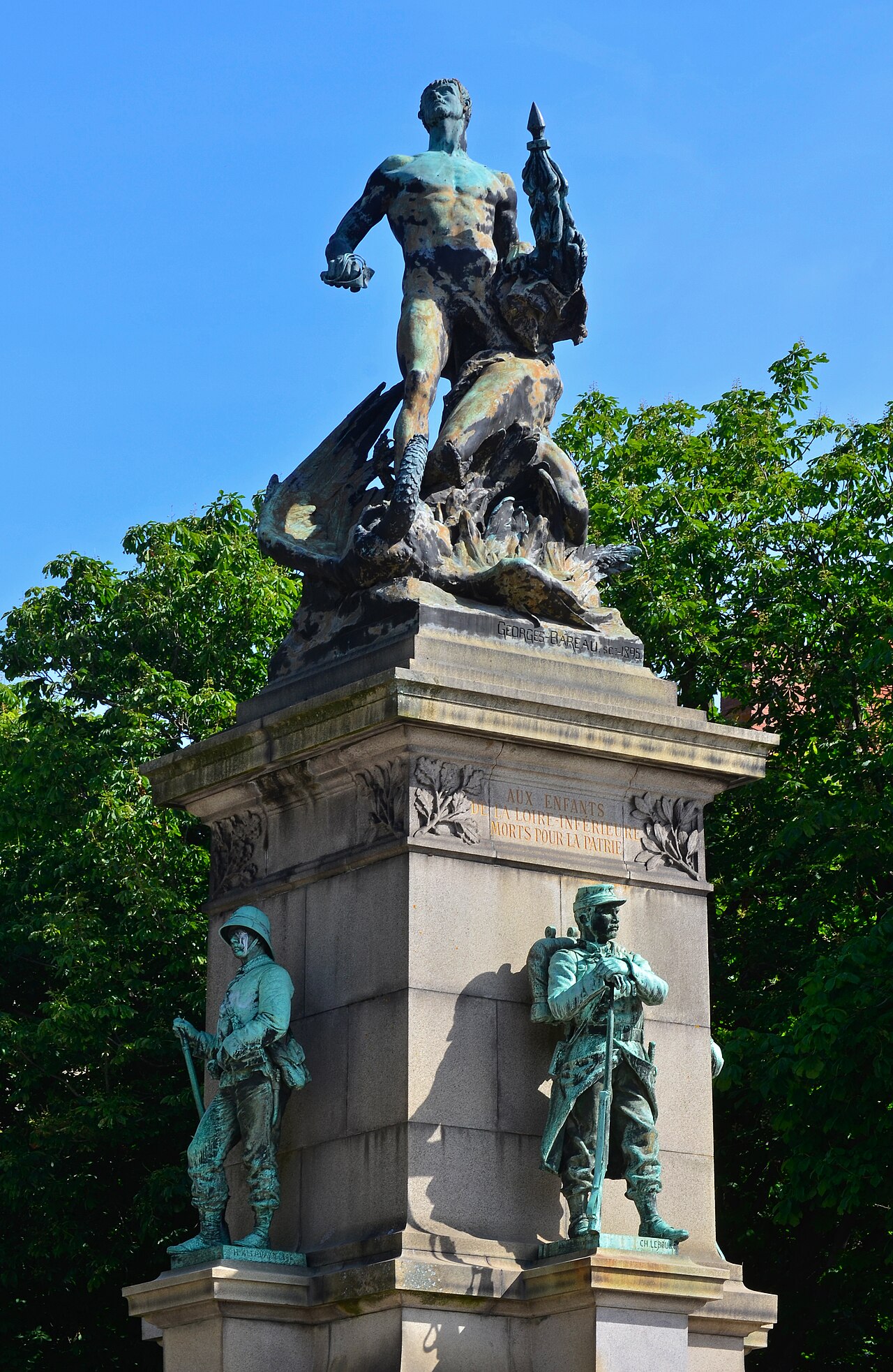 Monument aux morts de la guerre de 1870 by Charles-Auguste Lebourg