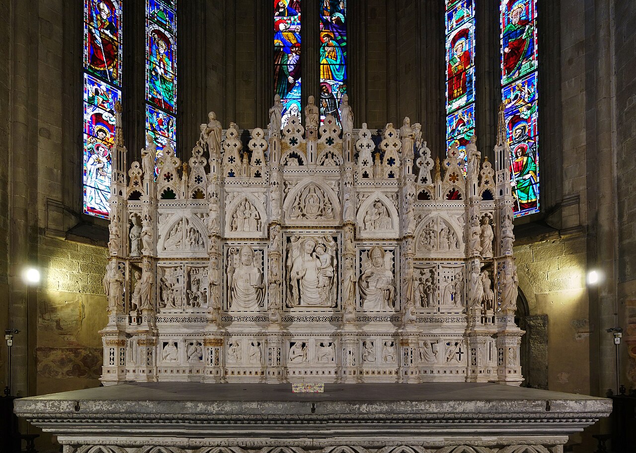 Ark of St. Donatus by Giovanni Pisano