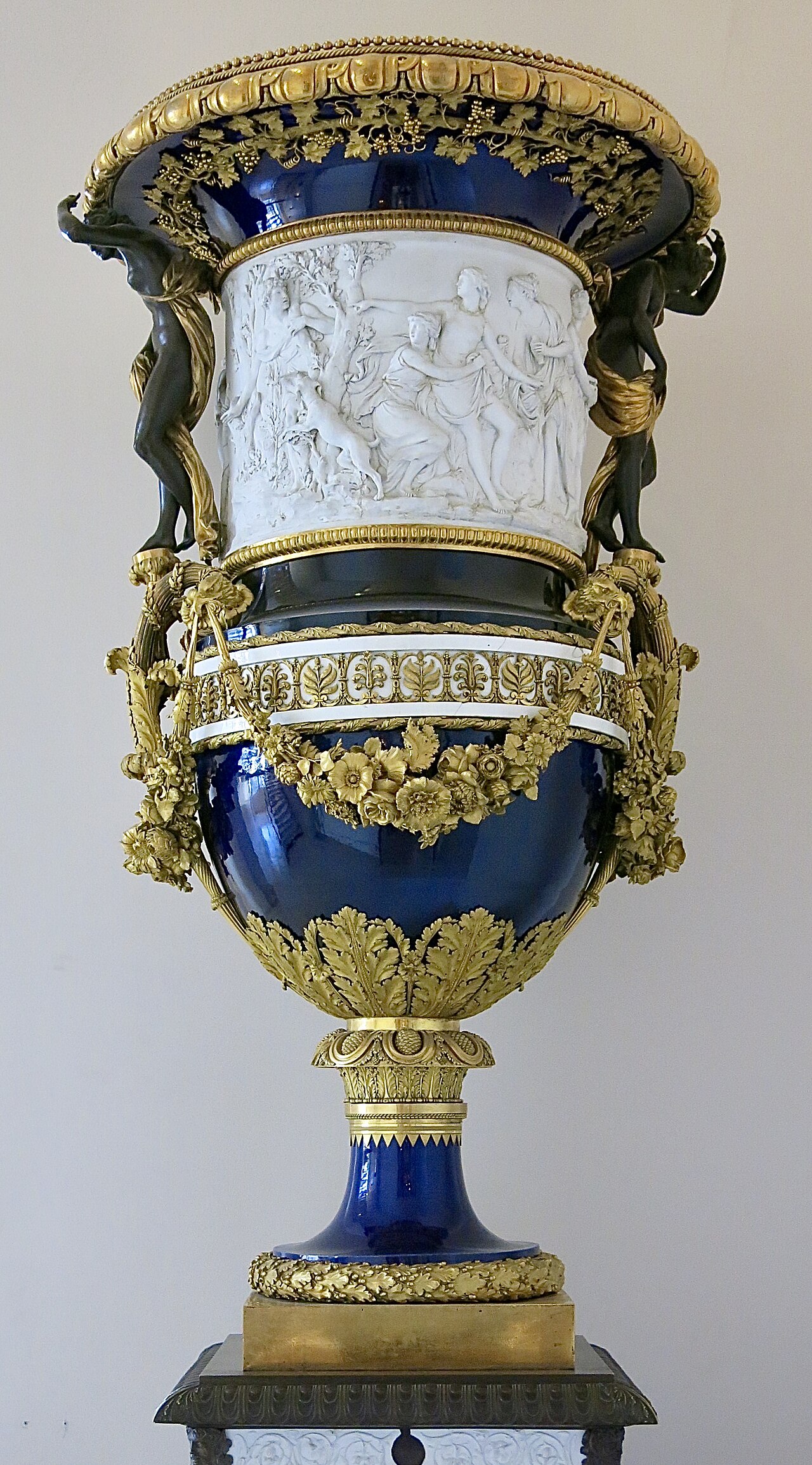 Grand vase with background beautiful blue by Henry de Triqueti