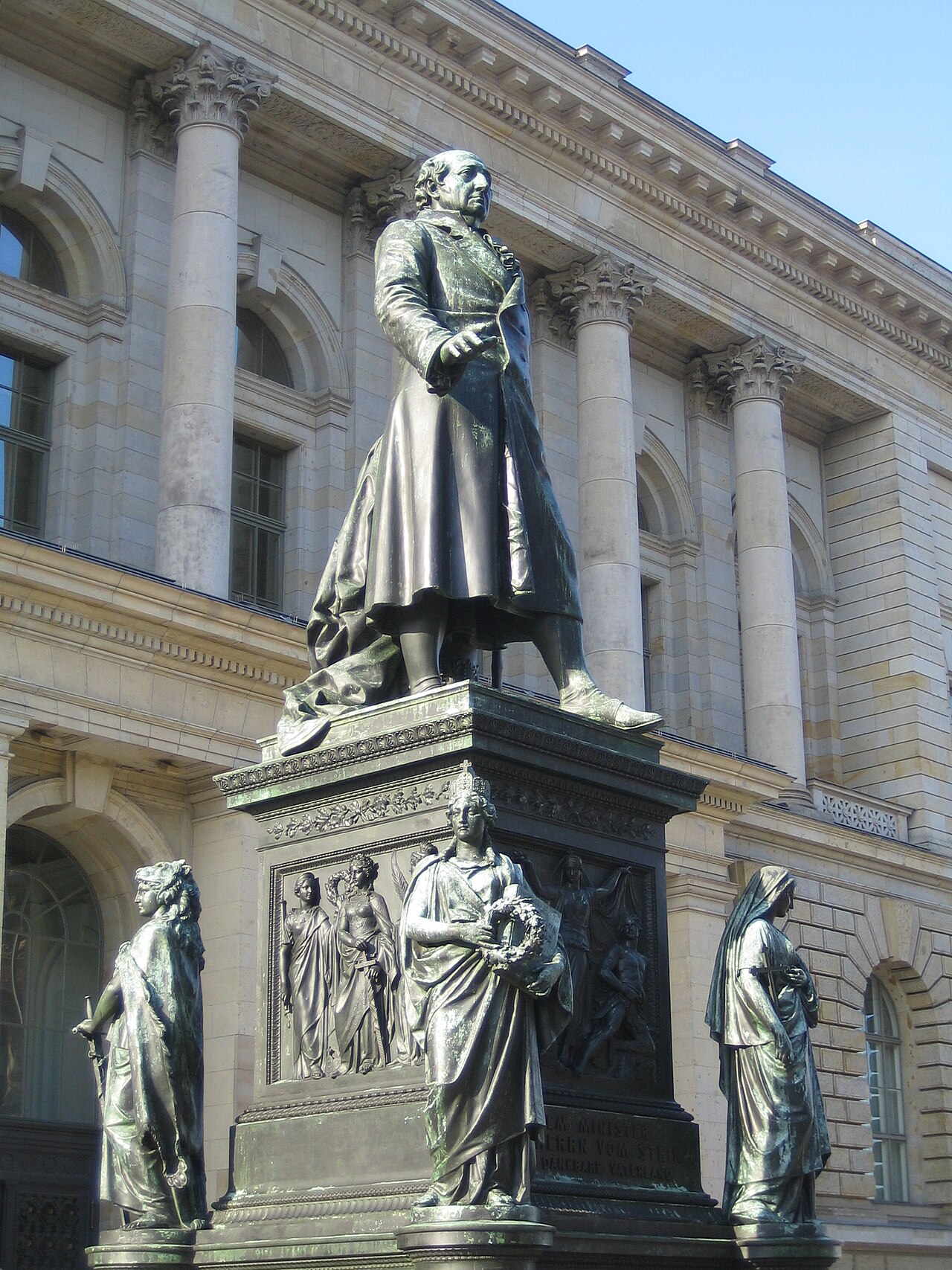 Statue Freiherr Karl vom und zum Stein by Hermann Schievelbein
