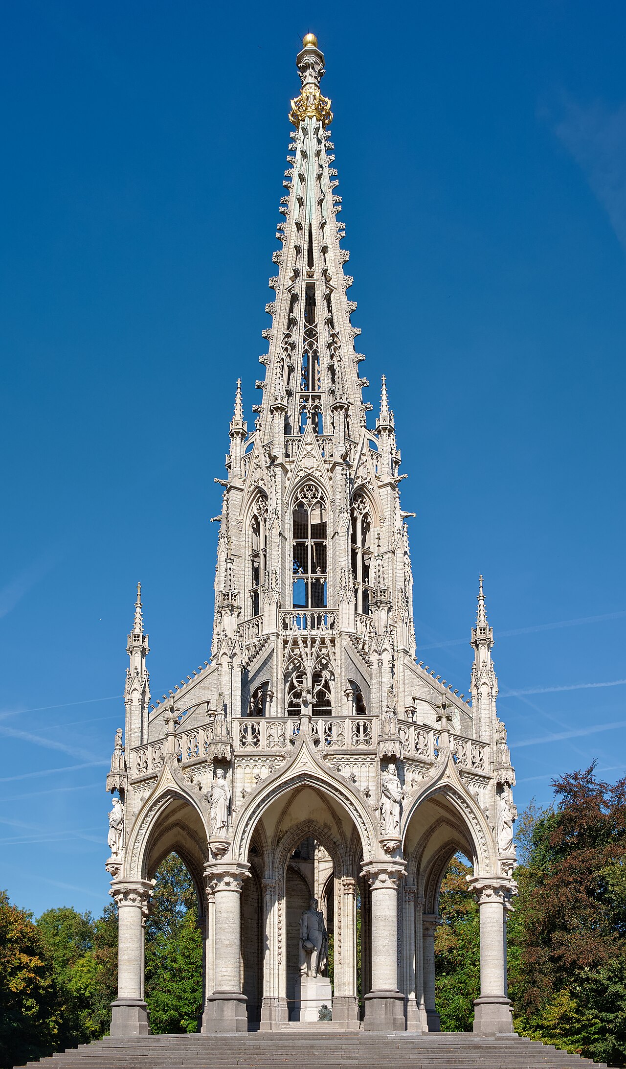Monument to the Dynasty by Thomas Vinçotte